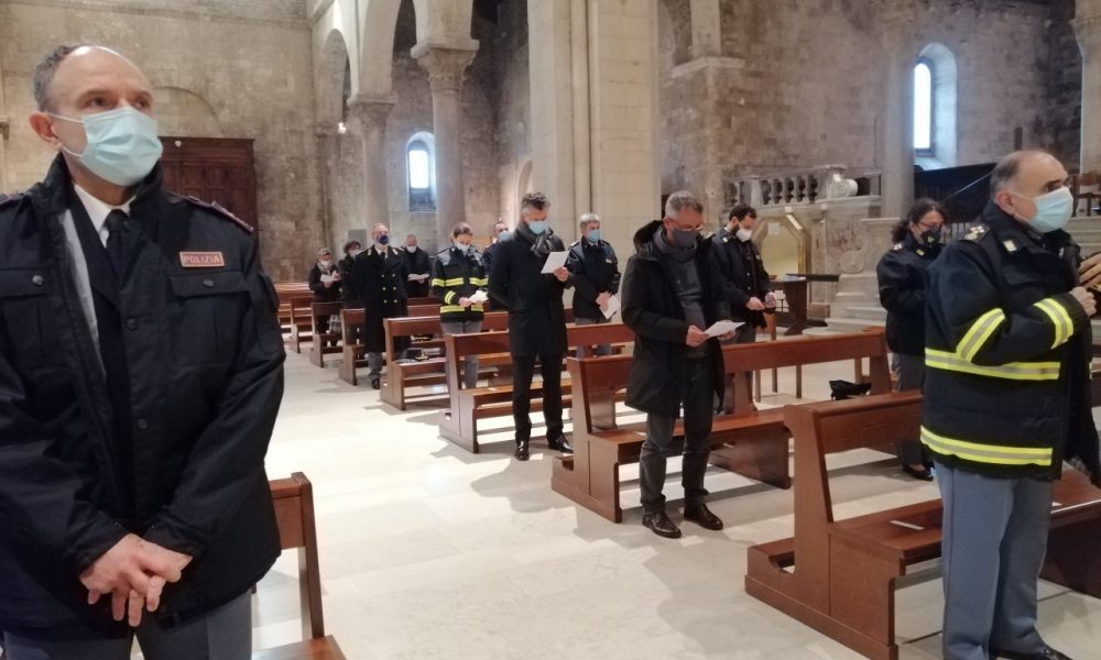 Santa messa cattedrale San Ciriaco polizia di stato