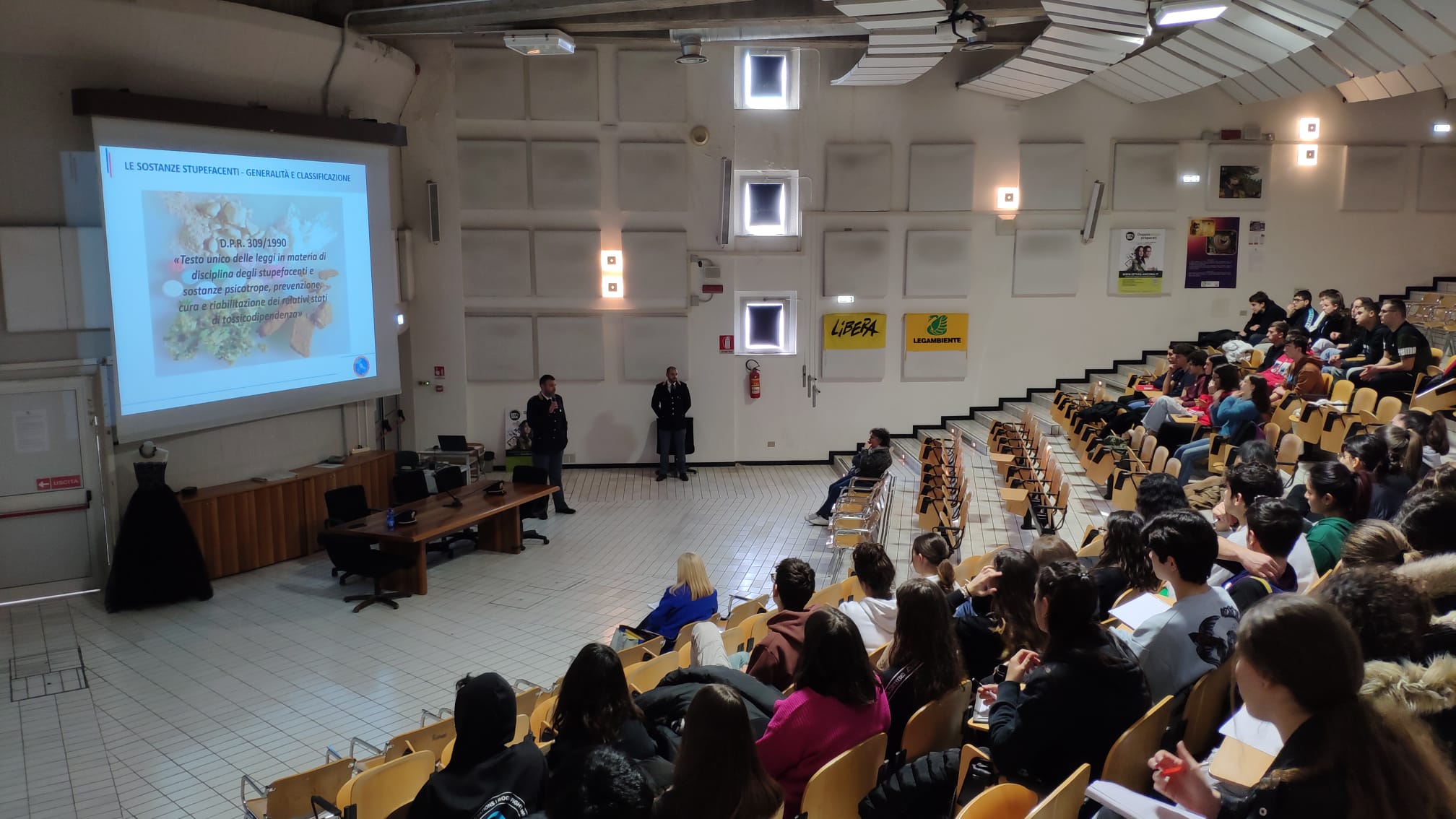 polizia scientifica nelle scuole